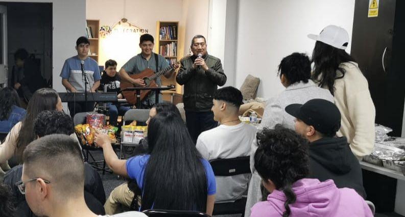 A community music session